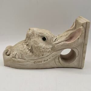 Stone Bunny Rabbit Corbel Vintage Wall Decor